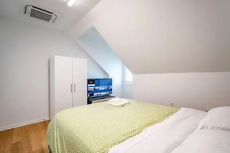 Modern 3-br Ocean Block Walk To The Apartment Ocean Stadt