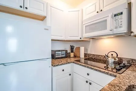 Modern 3-br Ocean Block Walk To The * Ocean Stadt