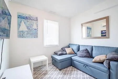 Modern 3-br Ocean Block Walk To The Ocean Stadt